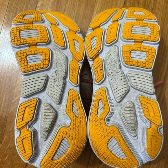 Hoka One One Women's Bondi 7 Size 7 - Picture 2 of 4